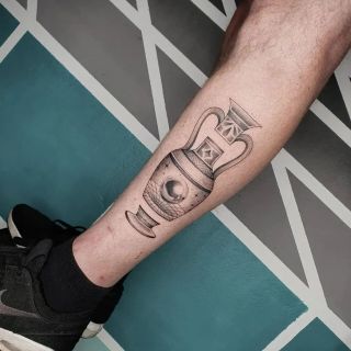 Neues von @taski_tattoo

Ihr wollt ein Tattoo von Lukas? Schreibt ihm einfach eine Anfrage via DM 🙌

 #chrome #chrometattoo #taski #tattoobochum #tattooart #adinfinitum #tattoodesign #tattoonrw #ruhrpott #tattooruhrpott #resident #bochum #adinfinitumbochum #illustrativetattoo #tattooinspiration